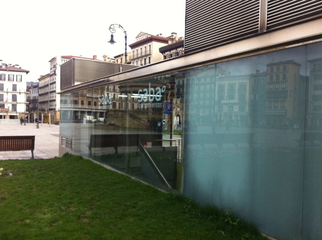 Parking-plaza-del-castillo